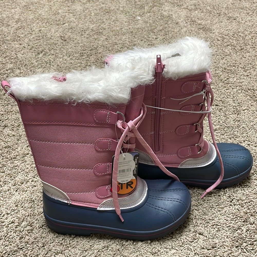 Girls snow boots